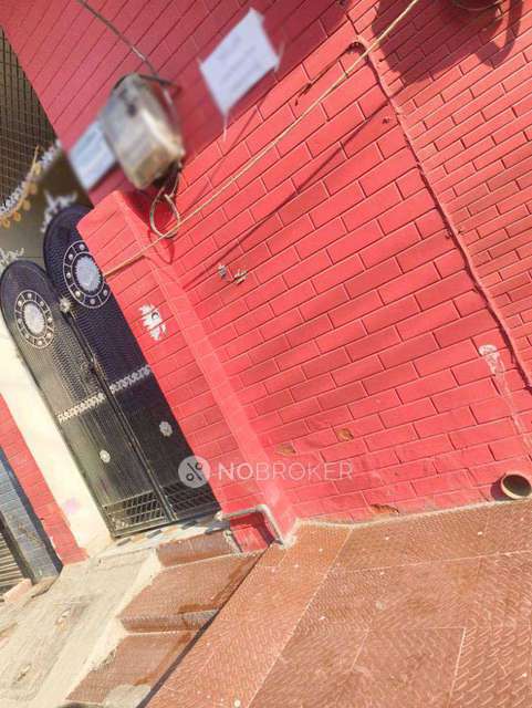 1 RK House for Rent  In Sector 8