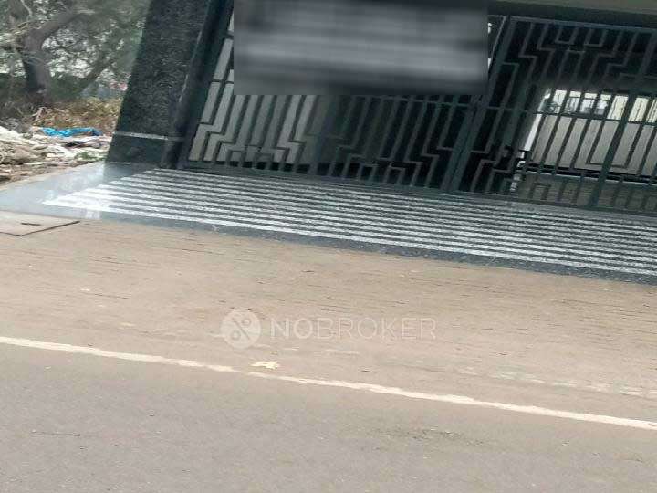 2 BHK Flat for Rent  In Sector 43,