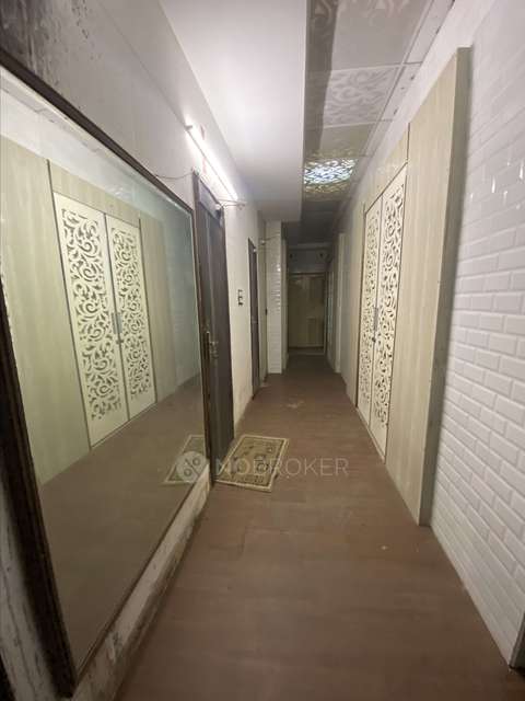 PG for Girls in Snooty Studio