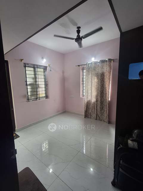 Single Room for Male In 2 BHK  In Jayanagar