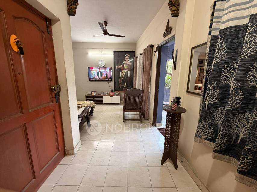 2 BHK Flat In Bhashiyam Navrathna Apartments  For Sale  In Thiruneermalai Main Road