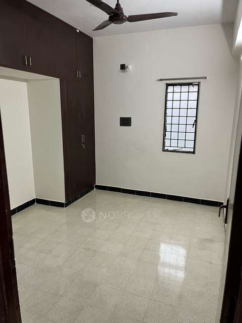 2 BHK Flat In Aakriti Apartments, Sembakkam for Rent  In Sembakkam