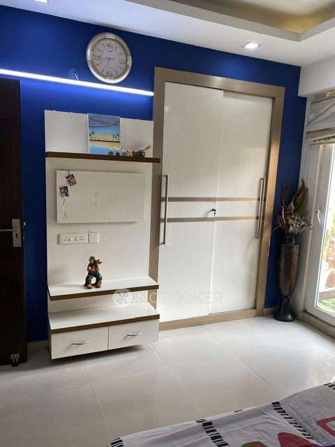 4 BHK Flat In Palm Olympia For Sale  In Gaur City 2