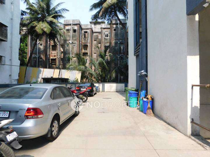 2 BHK Flat In Surya Kiran Chs, Andheri West for Rent  In Andheri West