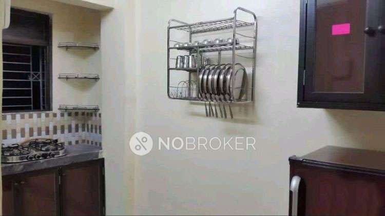 PG for Anyone in Nerul Station Complex 