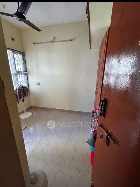 2 BHK Flat In Ishwarya Apartment For Sale  In Nanmangalam