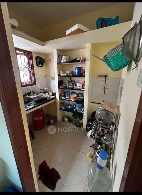 2 BHK Flat In Ishwarya Apartment For Sale  In Nanmangalam