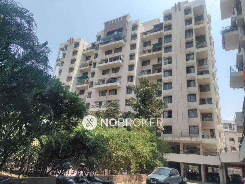 2 BHK Flat In Dreams Elina Building-c Wing Co-op. Housing Society Limited for Rent  In Hadapsar