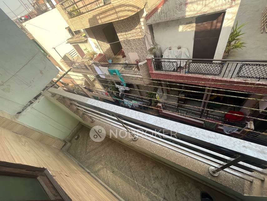 1 BHK House for Rent  In Krishna Park, Old Mahavir Nagar, Tilak Nagar