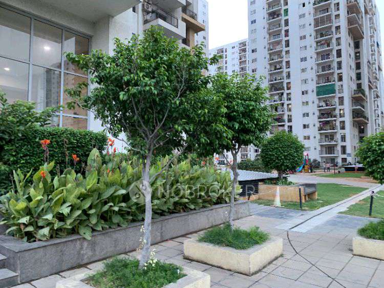 Single Room for Male In 3 BHK  In Indis Pbel City In Peeramcheru