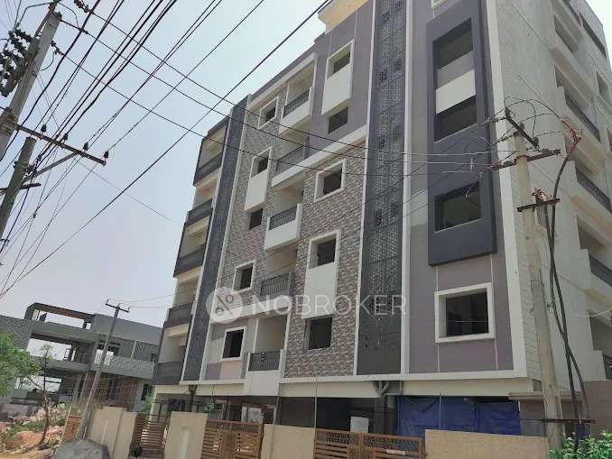 Shared Room for Male In 3 BHK  In Aishwarya Residency In Manikonda
