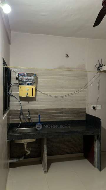 Shared Room for Female In 1 RK  In Bijlinagar, Chinchwad