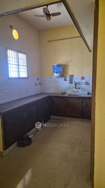 3 BHK Flat In Varun  For Sale  In No.13, Gandhi Rd, Perumal Nagar, Alappakam, Alapakkam, New Perungalathur, Chennai, Tamil Nadu 600063, India