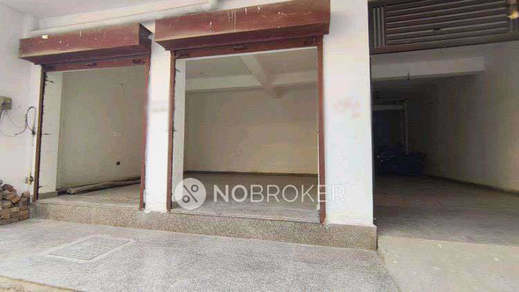 Shop in Ram Ji Apartment, Noida for Rent 