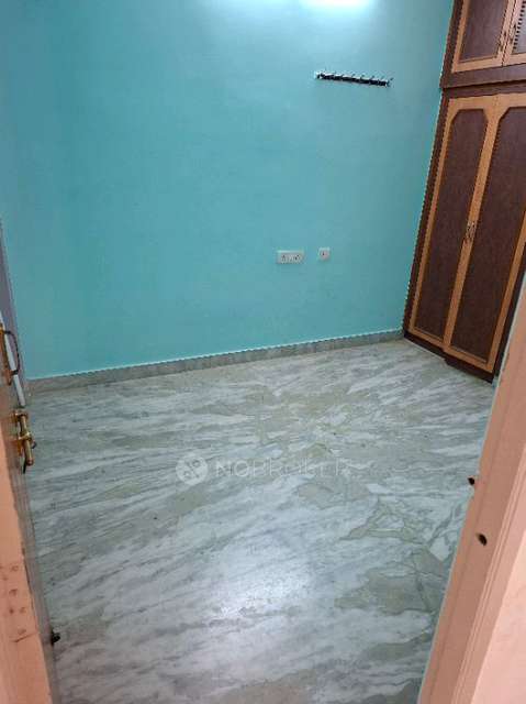 2 BHK House for Rent  In Sri Nayaki Model High School