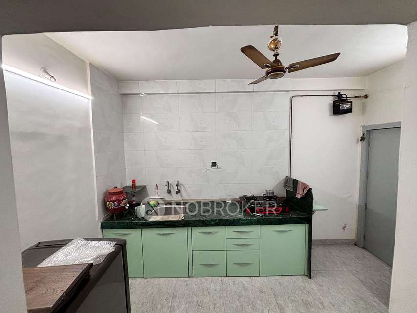 Shared Room for Male In 2 BHK  In Shahunagar, Chinchwad