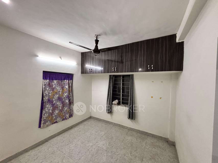Shared Room for Male In 2 BHK  In Shahunagar, Chinchwad