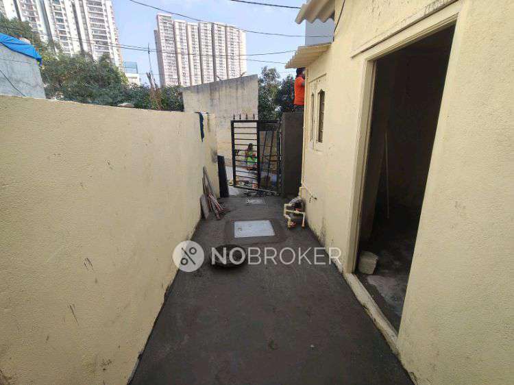 1 BHK House For Sale  In Borabanda