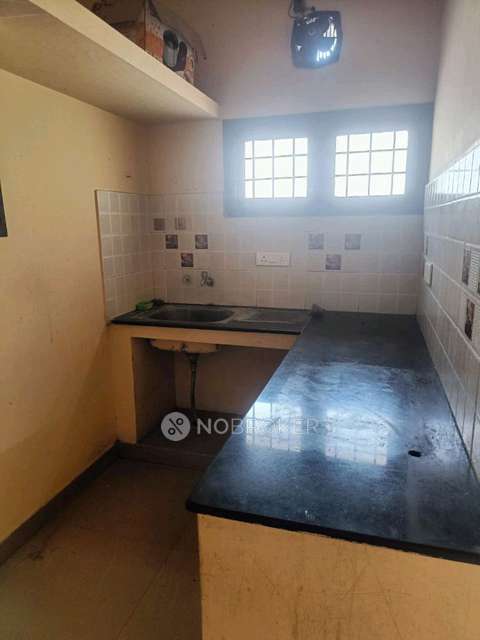 1 BHK Flat In Aishwarayam Flat for Rent  In Main Road