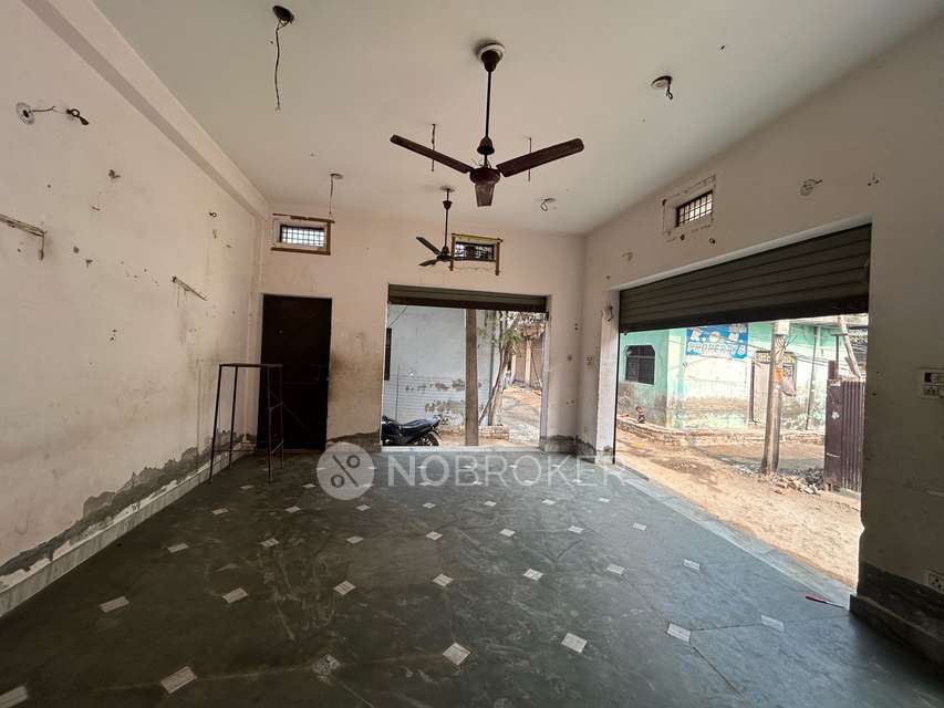 Shop in Faridabad Ismilepur, Faridabad for Rent 