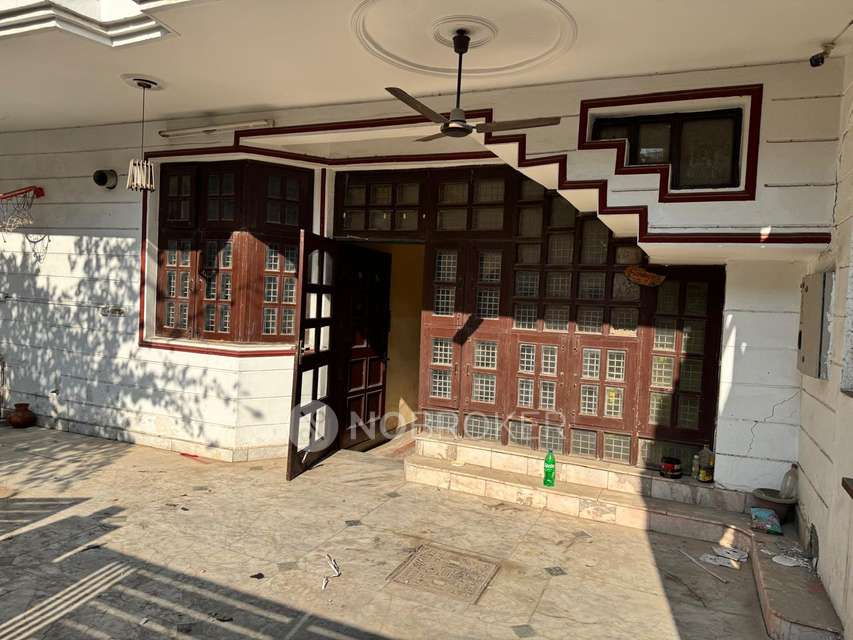 2 BHK House for Rent  In Sector 4