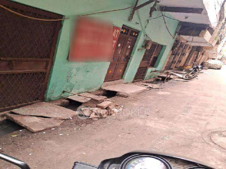 Godown/Warehouse in Mandawali, Delhi for Rent 