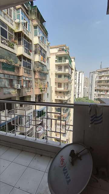 4 BHK Flat In Amrapali Royal For Sale  In  Indirapuram, Ghaziabad