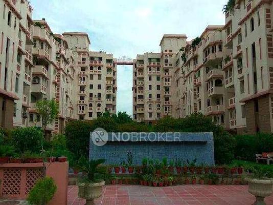 4+ BHK Flat In Purvanchal Silver Estate For Sale  In Sector 50