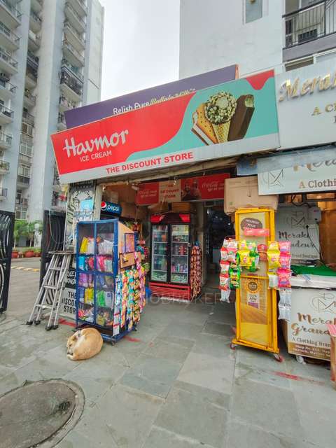 Shop in Sector 76, Noida for sale 