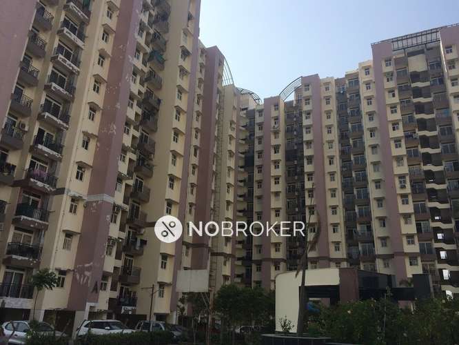 2 BHK Flat In Apartment For Sale  In Chi V