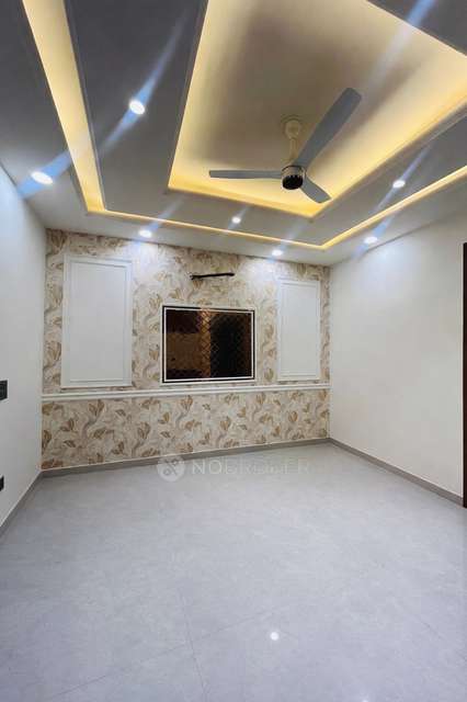 3 BHK Flat In Rps Palm Drive for Rent  In Faridabad