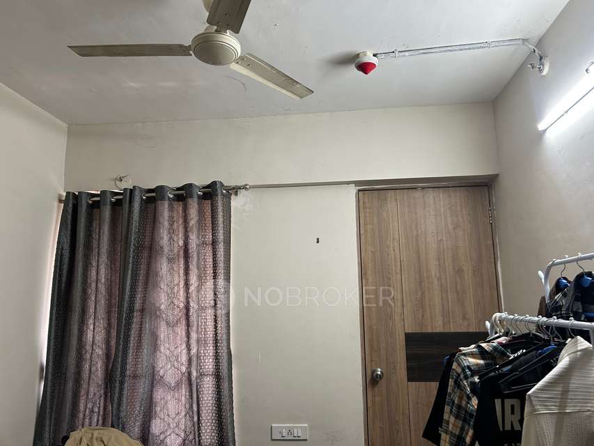 Shared Room for Male In 2 BHK  In Kiarah Terrazo In Hadapsar