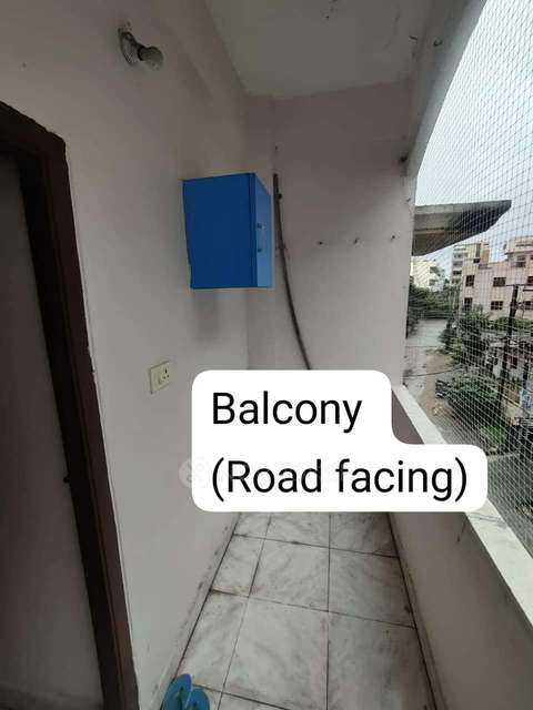 2 BHK Flat In Sri Lakshmi Krishna Paradise For Sale  In Miyapur