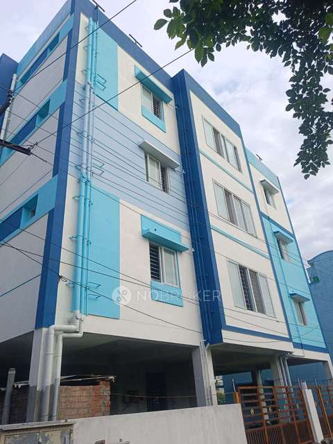 4+ BHK Flat In Standalone For Sale  In Chromepet