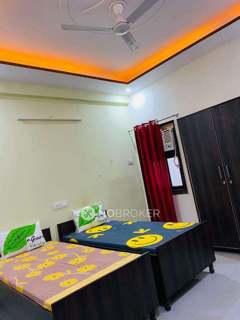 PG for Boys in Sector 125