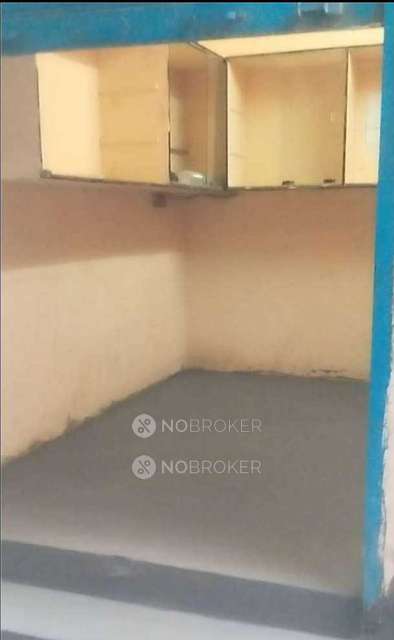 Shop in Dr Besant Road, Next To Cresent Hospital, Chennai for Rent 