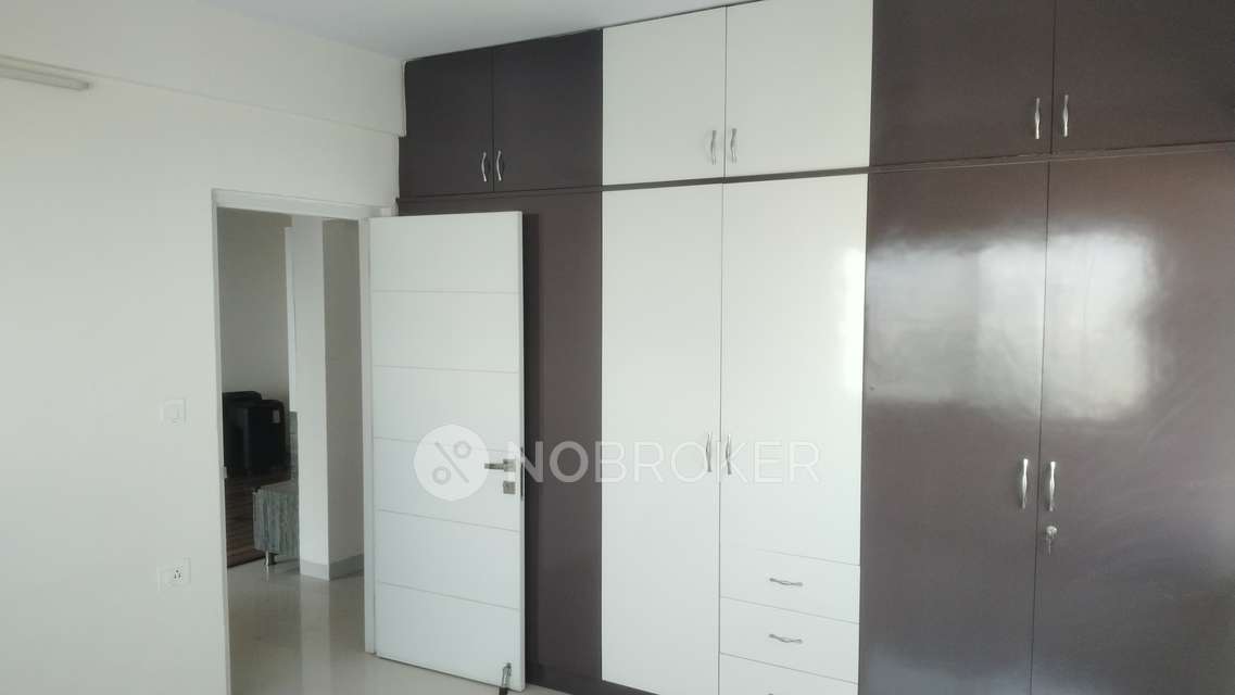 2 BHK Flat In Salarpuria Sattva Necklace Pride for Rent  In Ntpc Intelligent Office Building