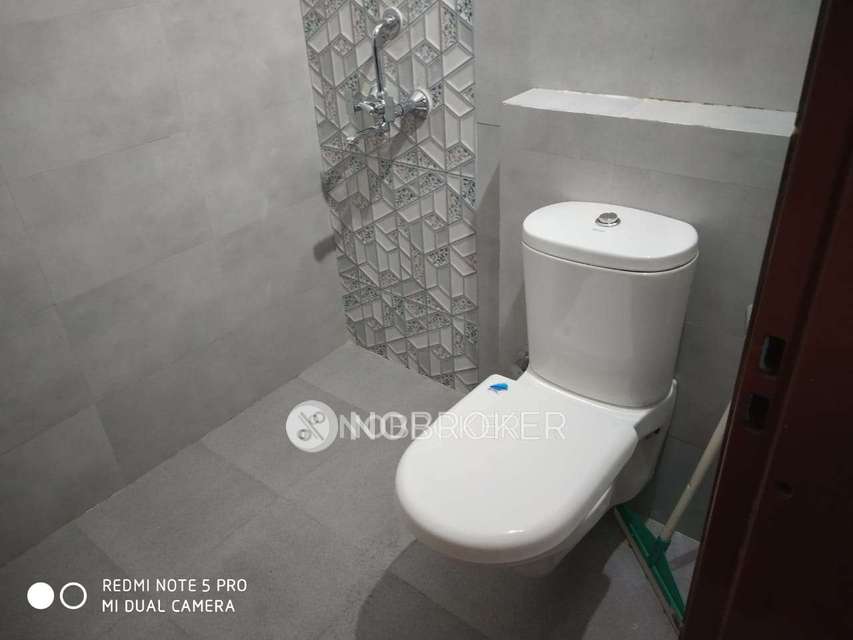 PG for Anyone in Sector 28