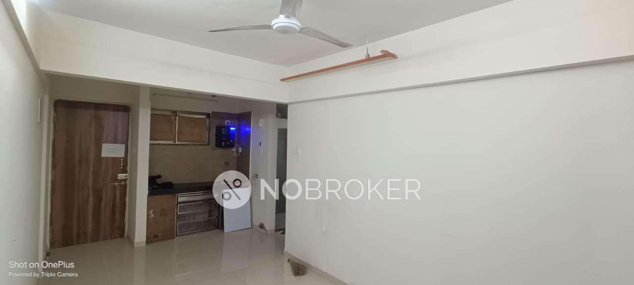 1 BHK Flat In Mangal Murti Society For Sale  In Kurla West