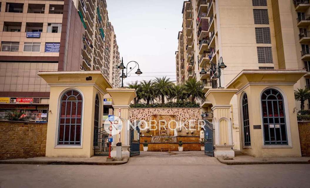 3 BHK Flat In Raksha Addela For Sale  In Gaur City 2