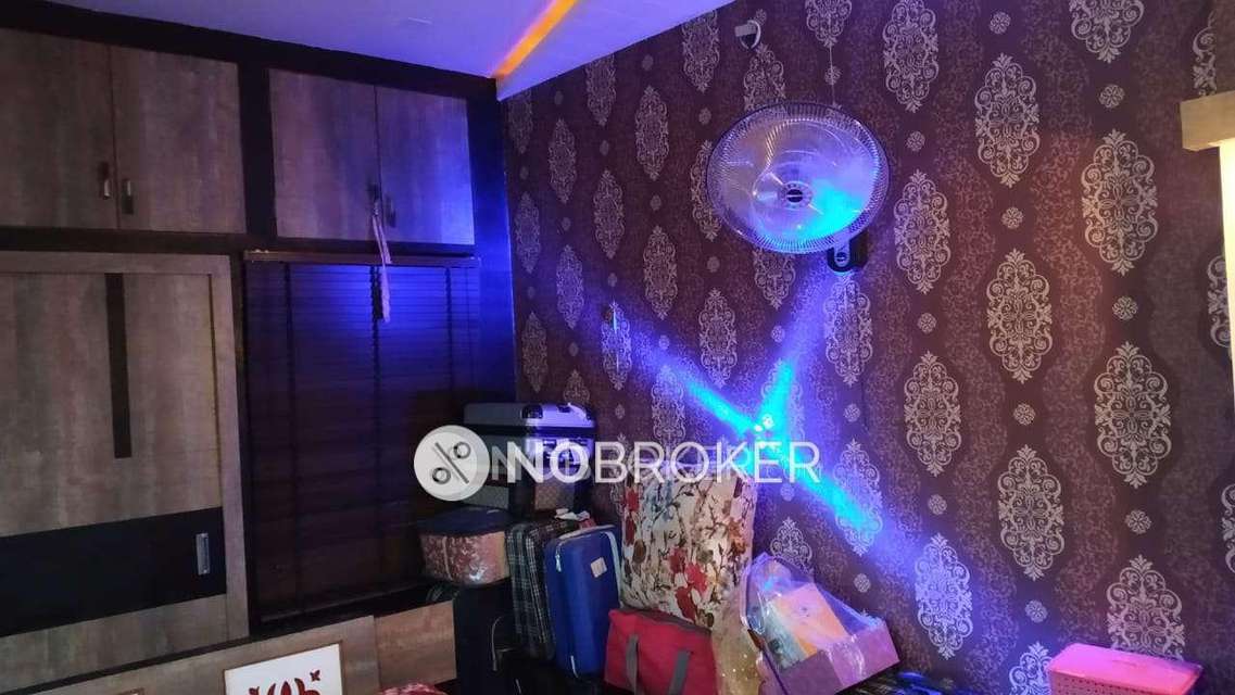 2 BHK Flat In Mirza Mansion For Sale  In Serilingampally