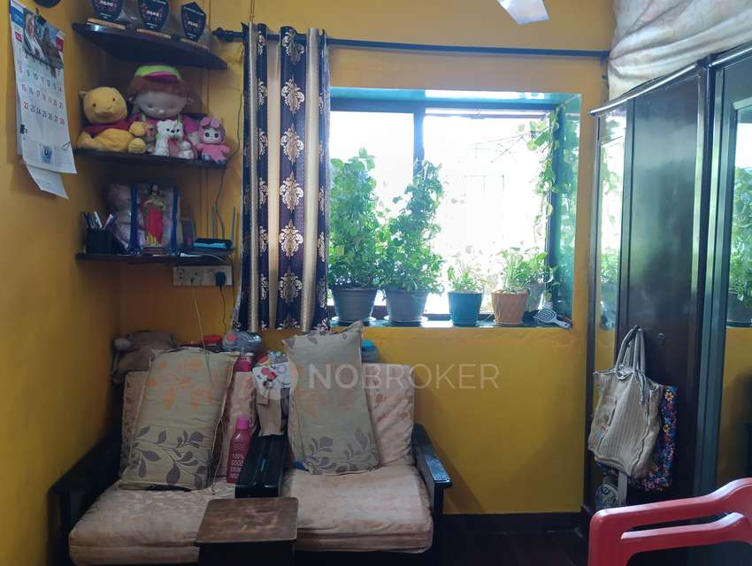 1 BHK Flat In Mathews Villa For Sale  In Banra West