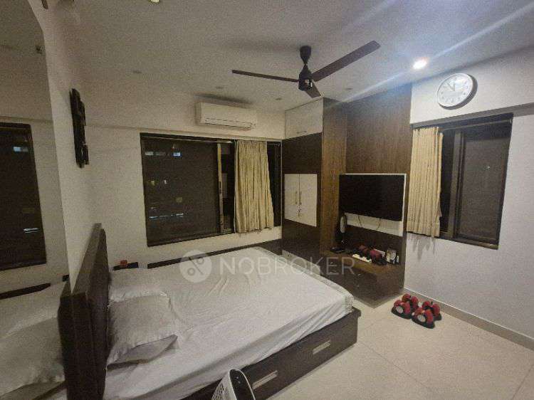 2 BHK Flat In Ivory Towers Chs Ltd For Sale  In Wadala East
