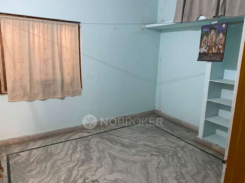 Commercial Property in West End Colony, Hyderabad for Rent 