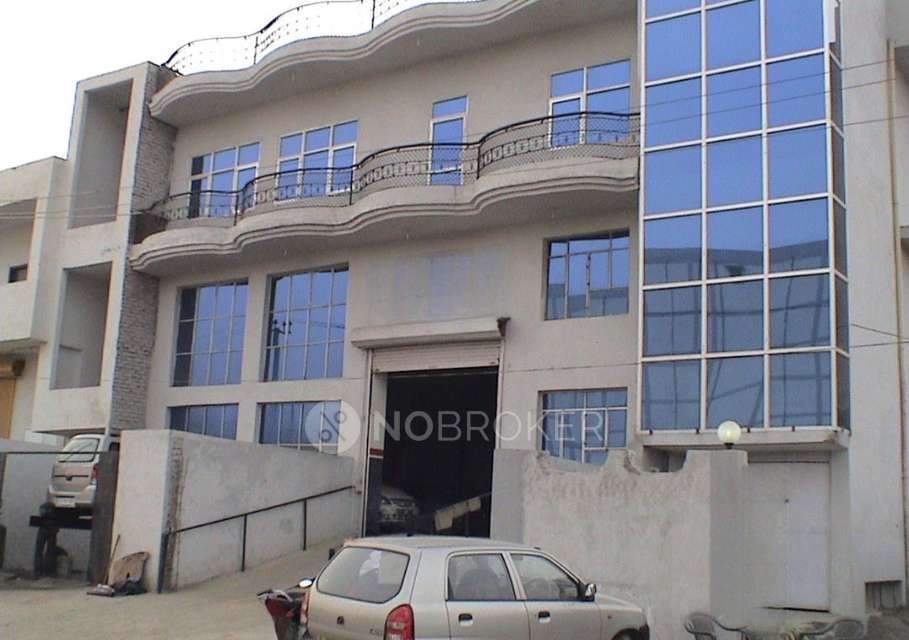 Industrial Building in Hsiidc, Delhi for Rent 
