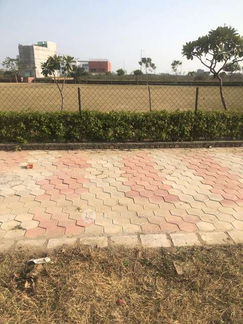 Plot For Sale  In Wave City In Wave City 