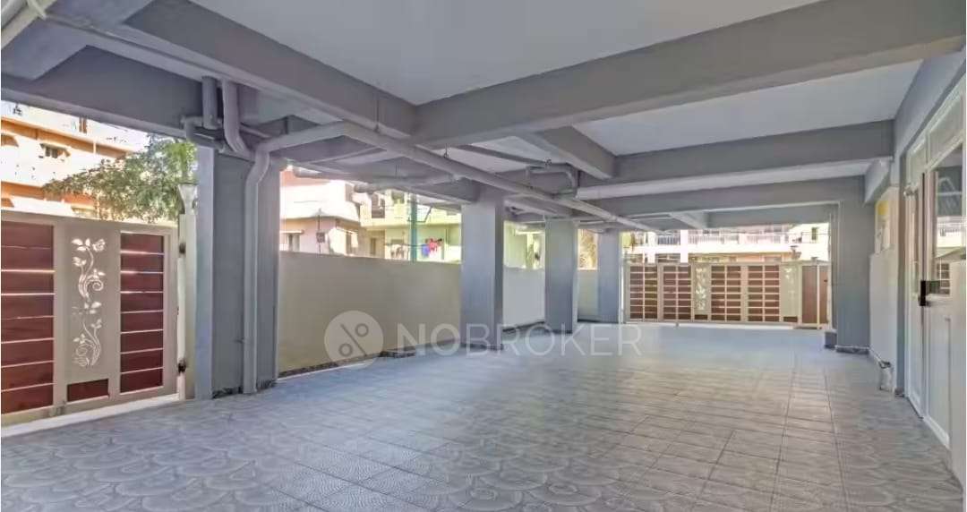 PG for Boys in Navalur