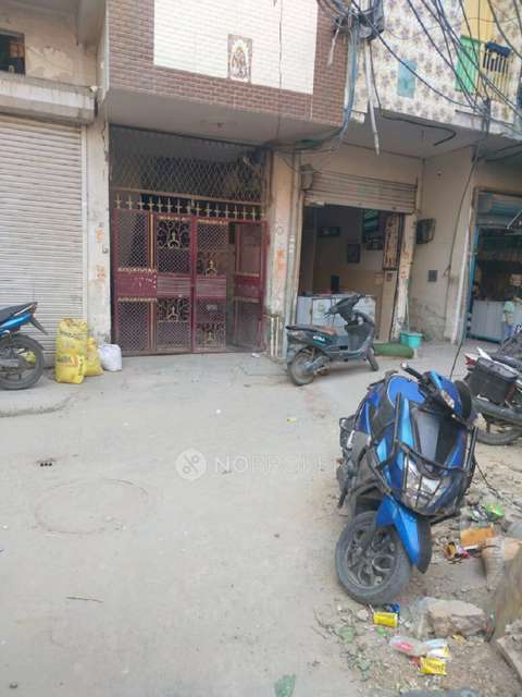 1 BHK Flat In Standolone for Rent  In Rohini