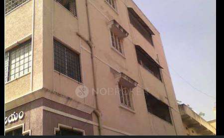 Shared Room for Male In 3 BHK  In Sree Gayath Nilayam In Serilingampalle (m), 