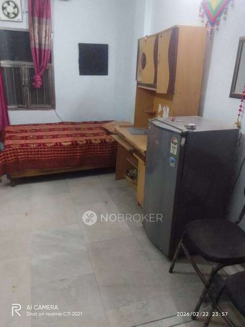 1 RK Flat In Standalone for Rent  In Patel Nagar